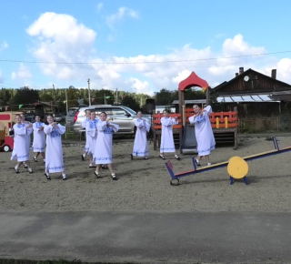 В поселке Восток отметили День лесника и День поселка!